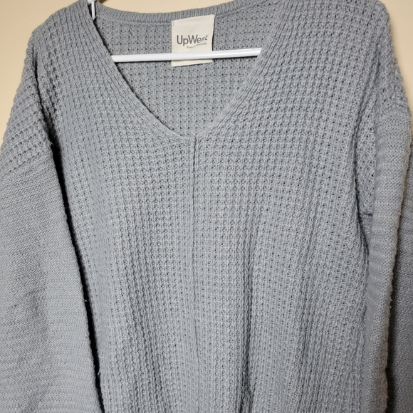 UPWEST Gray V-neck Oversized Waffle Knit Long Sleeve Sweater XS. - Picture 4 of 11